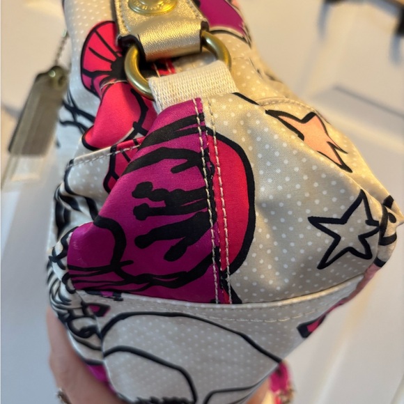 Coach Poppy 2012 (F17148) Kyra Floral Tote Bag in EUC - Picture 9 of 16